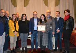 Gloria Lukaj premiata Angelo Romagna